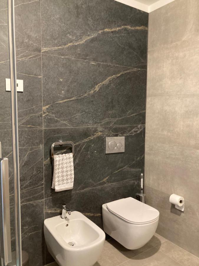 Civico 93 Apartment Malcesine Bagian luar foto