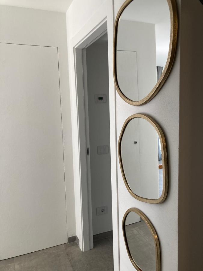 Civico 93 Apartment Malcesine Bagian luar foto